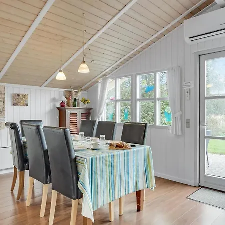 3 Bedroom Awesome In Hemmet Falen