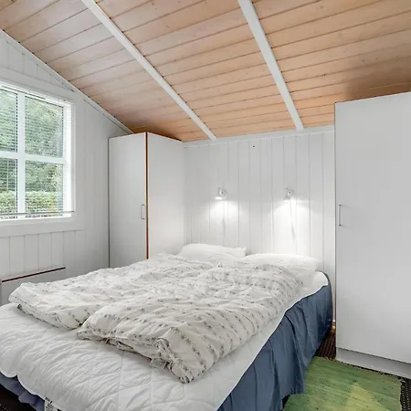 3 Bedroom Awesome In Hemmet Holiday home Falen